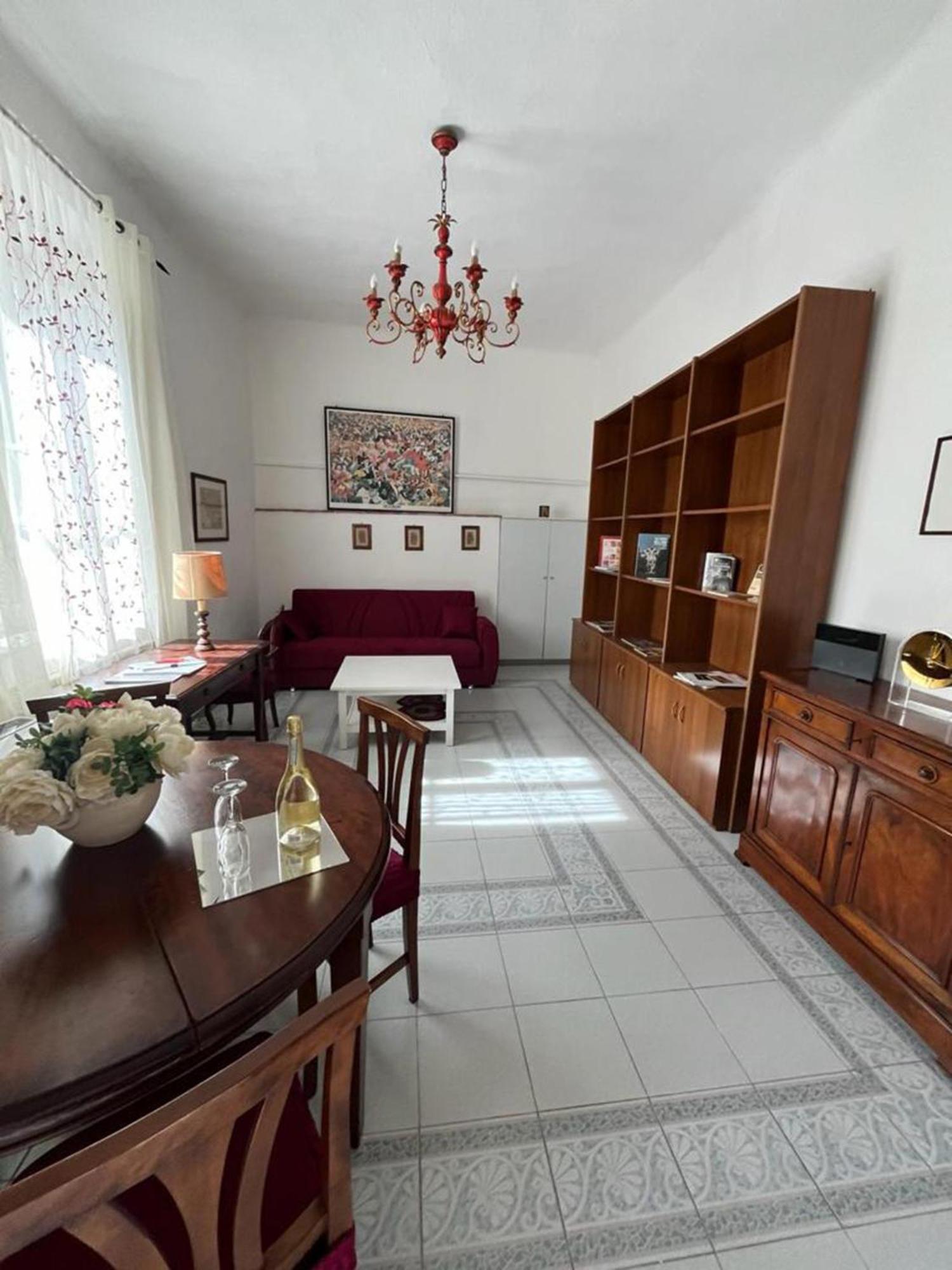 Crilo Pisa Apartment ภายนอก รูปภาพ