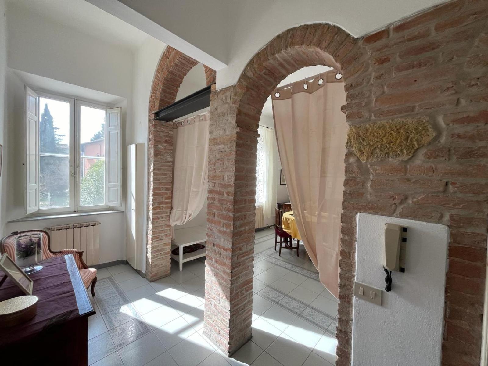 Crilo Pisa Apartment ภายนอก รูปภาพ